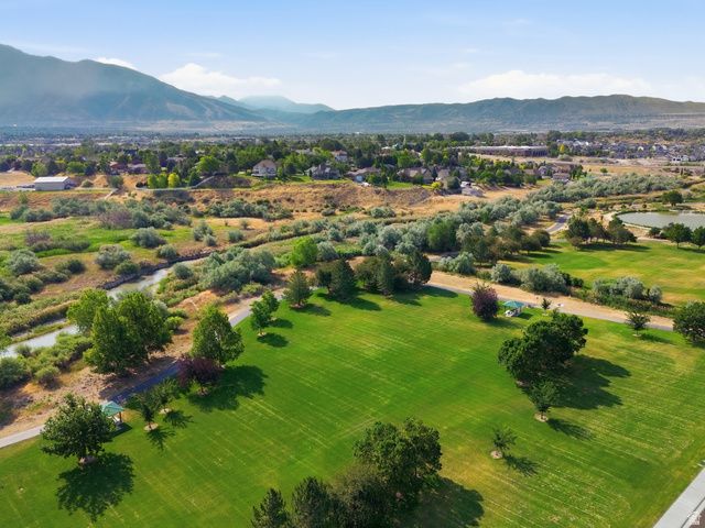 994 W PARK PALISADE DR, South Jordan, UT 84095