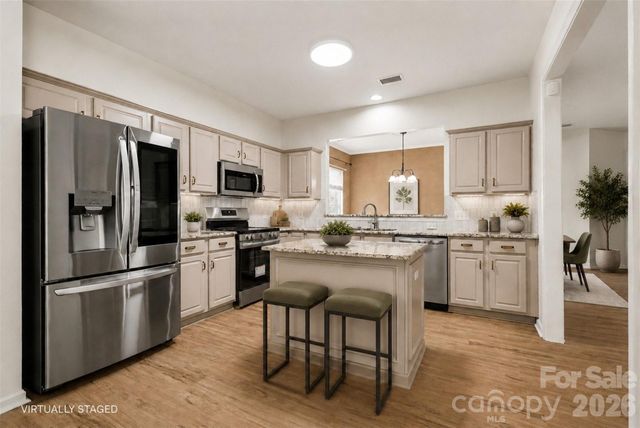 8708 Heron Glen Drive, Charlotte, NC 28269