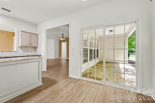 8708 Heron Glen Drive, Charlotte, NC 28269