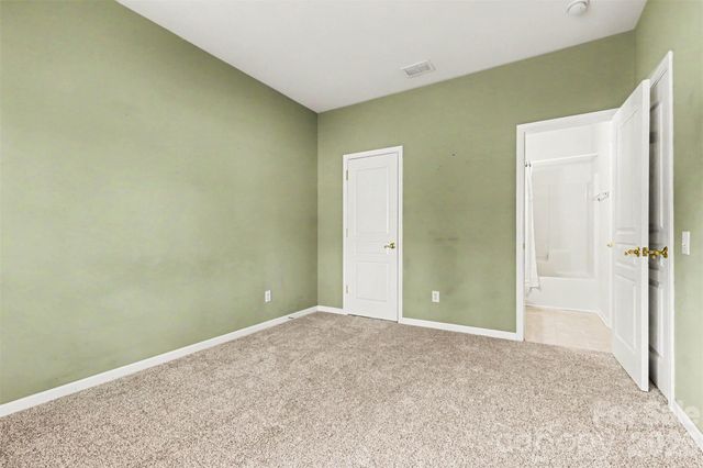 8708 Heron Glen Drive, Charlotte, NC 28269