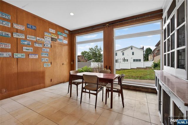 25 Cresthill Avenue, Clifton, NJ 07012