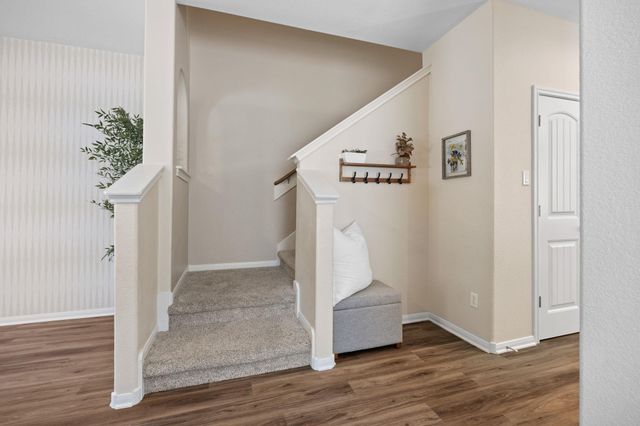 2200 Amur DR, Austin, TX 78745