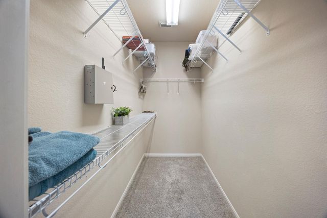 2200 Amur DR, Austin, TX 78745