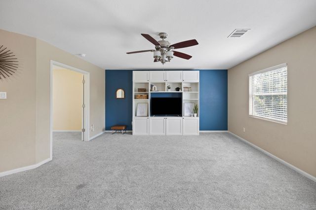 2200 Amur DR, Austin, TX 78745