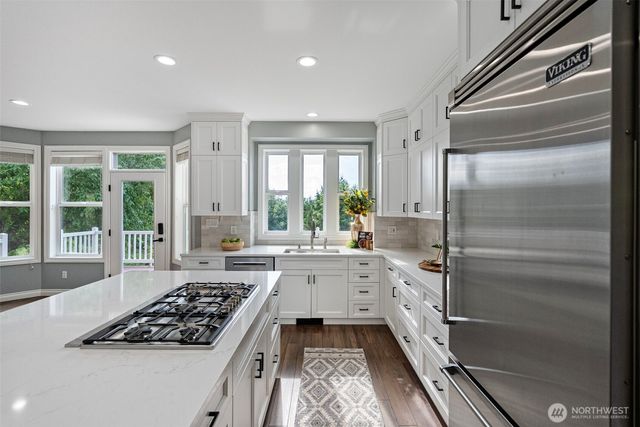 2606 NE Lillehammer Lane, Poulsbo, WA 98370