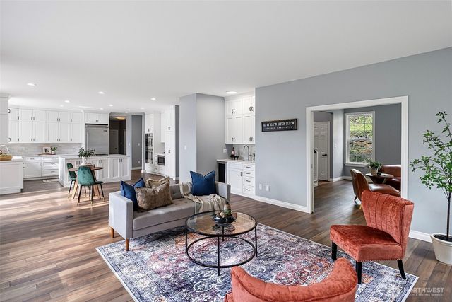 2606 NE Lillehammer Lane, Poulsbo, WA 98370