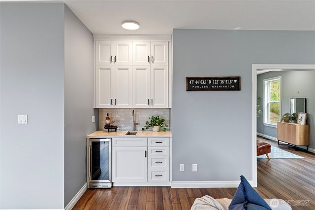 2606 NE Lillehammer Lane, Poulsbo, WA 98370