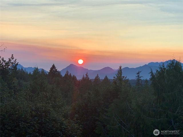 2606 NE Lillehammer Lane, Poulsbo, WA 98370