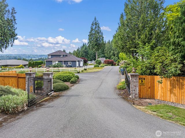 2606 NE Lillehammer Lane, Poulsbo, WA 98370
