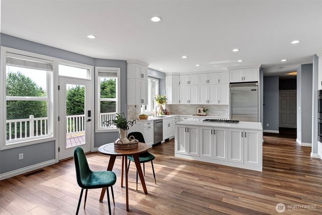 2606 NE Lillehammer Lane, Poulsbo, WA 98370
