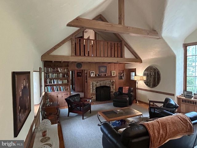 1521 OLD WELSH RD, Huntingdon Valley, PA 19006