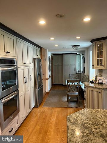 1521 OLD WELSH RD, Huntingdon Valley, PA 19006