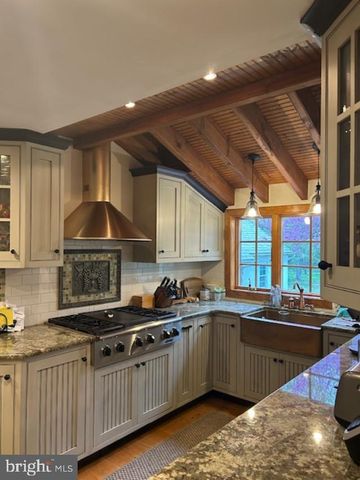 1521 OLD WELSH RD, Huntingdon Valley, PA 19006
