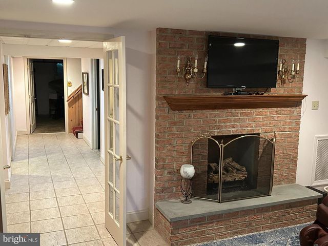 1521 OLD WELSH RD, Huntingdon Valley, PA 19006