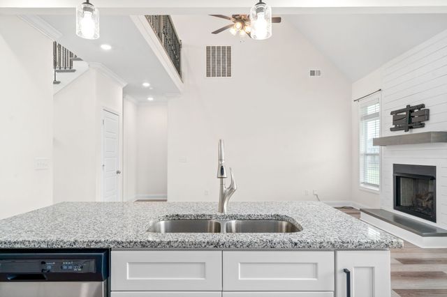 1452 Hereford Blvd, Clarksville, TN 37043