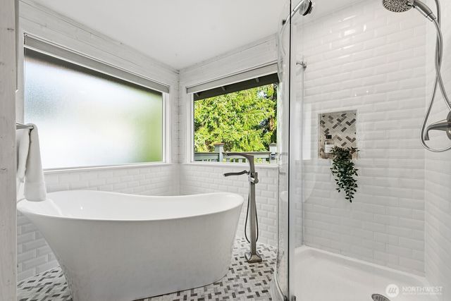 16208 SE 33rd Circle, Bellevue, WA 98008