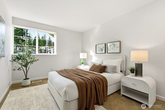 16208 SE 33rd Circle, Bellevue, WA 98008