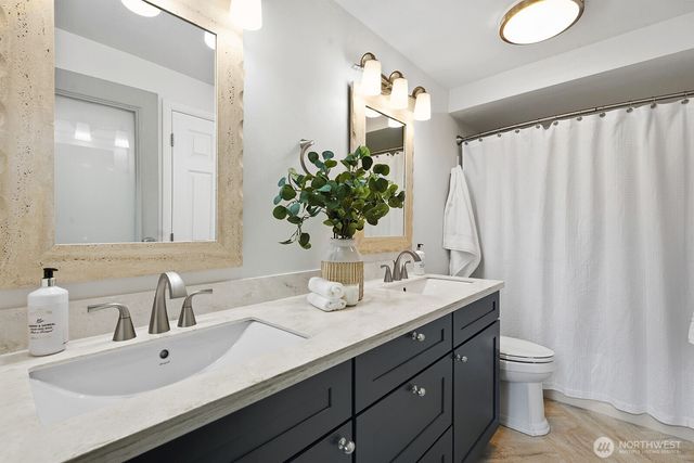 16208 SE 33rd Circle, Bellevue, WA 98008