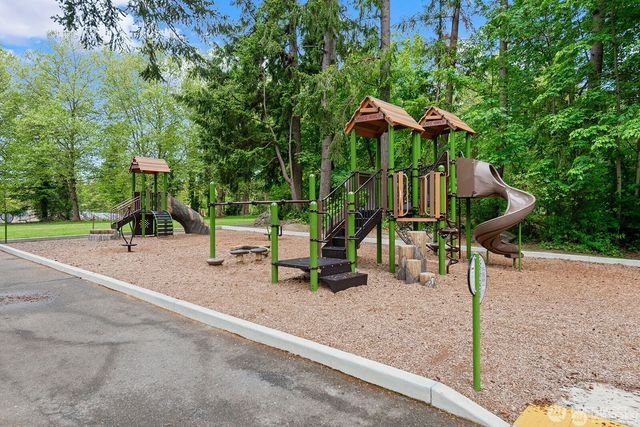 16208 SE 33rd Circle, Bellevue, WA 98008