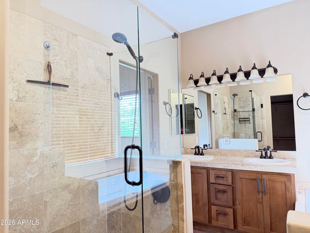 1805 E MARYLAND Avenue, Phoenix, AZ 85016