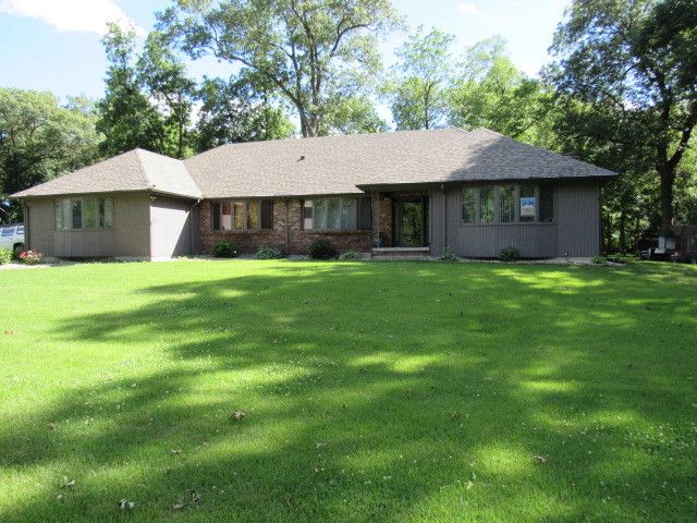 606 Mary Lane, St. Anne, IL 60964
