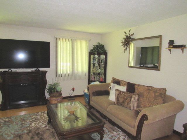 606 Mary Lane, St. Anne, IL 60964