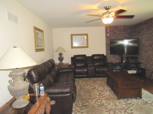 606 Mary Lane, St. Anne, IL 60964