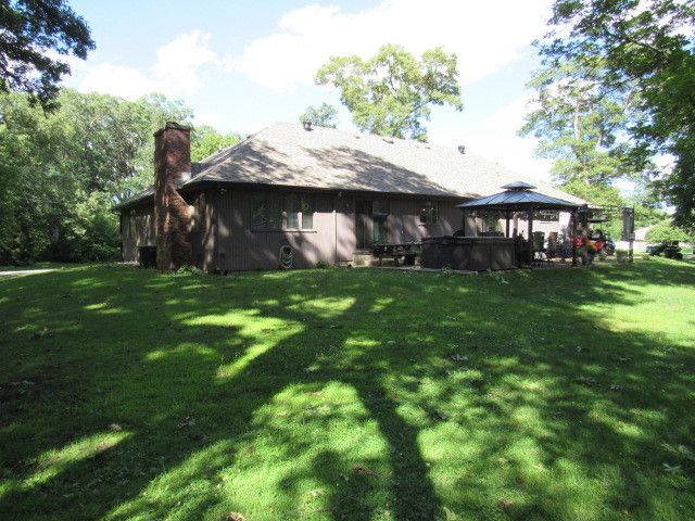 606 Mary Lane, St. Anne, IL 60964