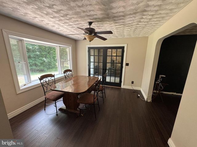 6040 HANNON DR, La Plata, MD 20646