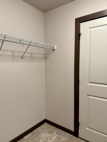 414 Westview Lane E, West Fargo, ND 58078