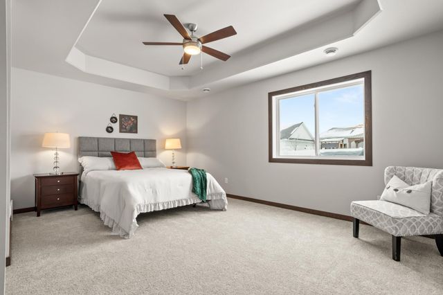 414 Westview Lane E, West Fargo, ND 58078