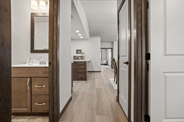 414 Westview Lane E, West Fargo, ND 58078