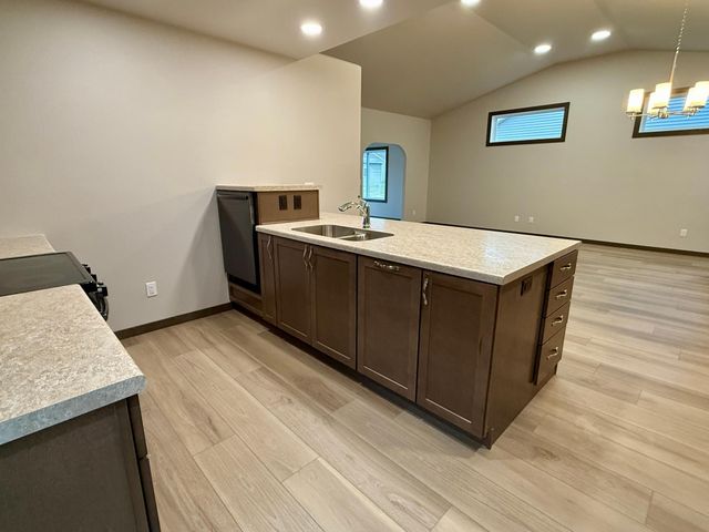 414 Westview Lane E, West Fargo, ND 58078