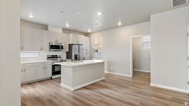60 N PROVO RIVER RD, Saratoga Springs, UT 84045