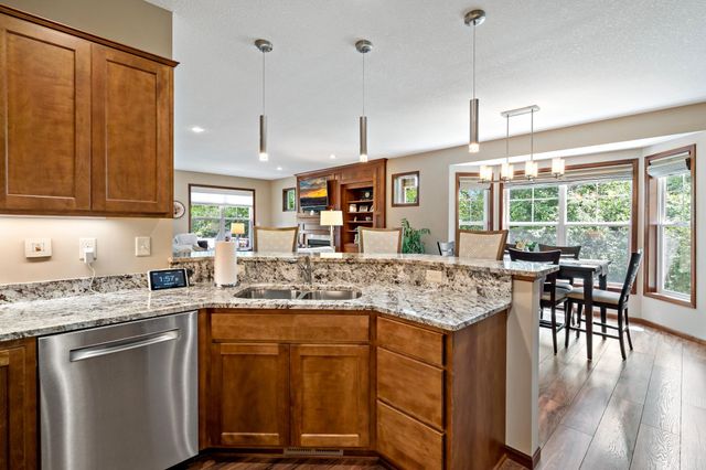 15305 Stonewood Court, Burnsville, MN 55306