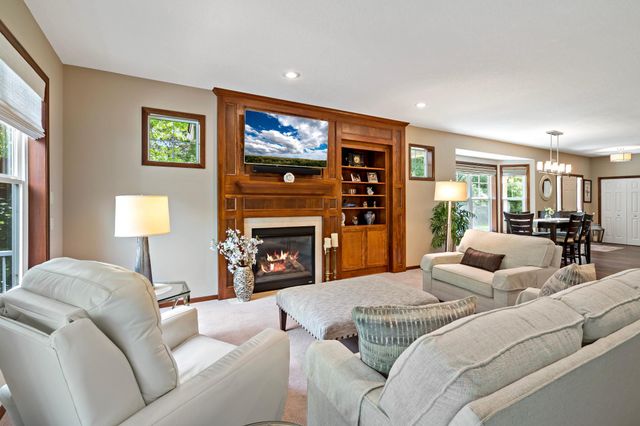 15305 Stonewood Court, Burnsville, MN 55306