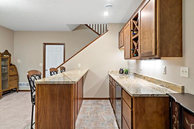 15305 Stonewood Court, Burnsville, MN 55306