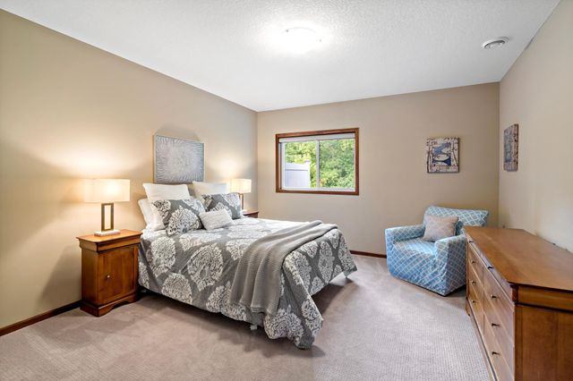 15305 Stonewood Court, Burnsville, MN 55306