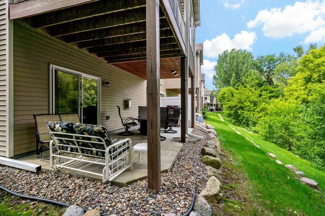 15305 Stonewood Court, Burnsville, MN 55306