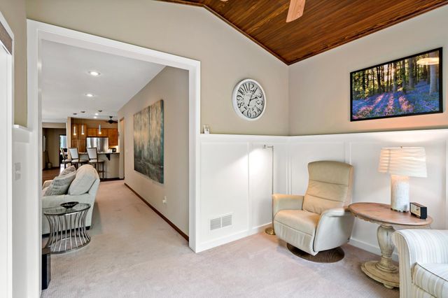 15305 Stonewood Court, Burnsville, MN 55306