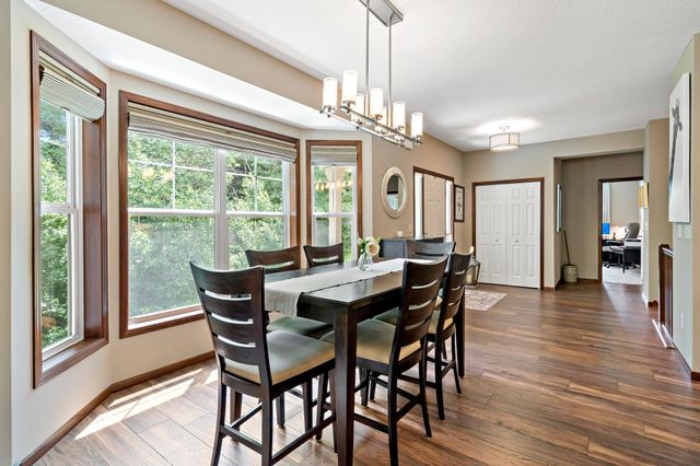 15305 Stonewood Court, Burnsville, MN 55306