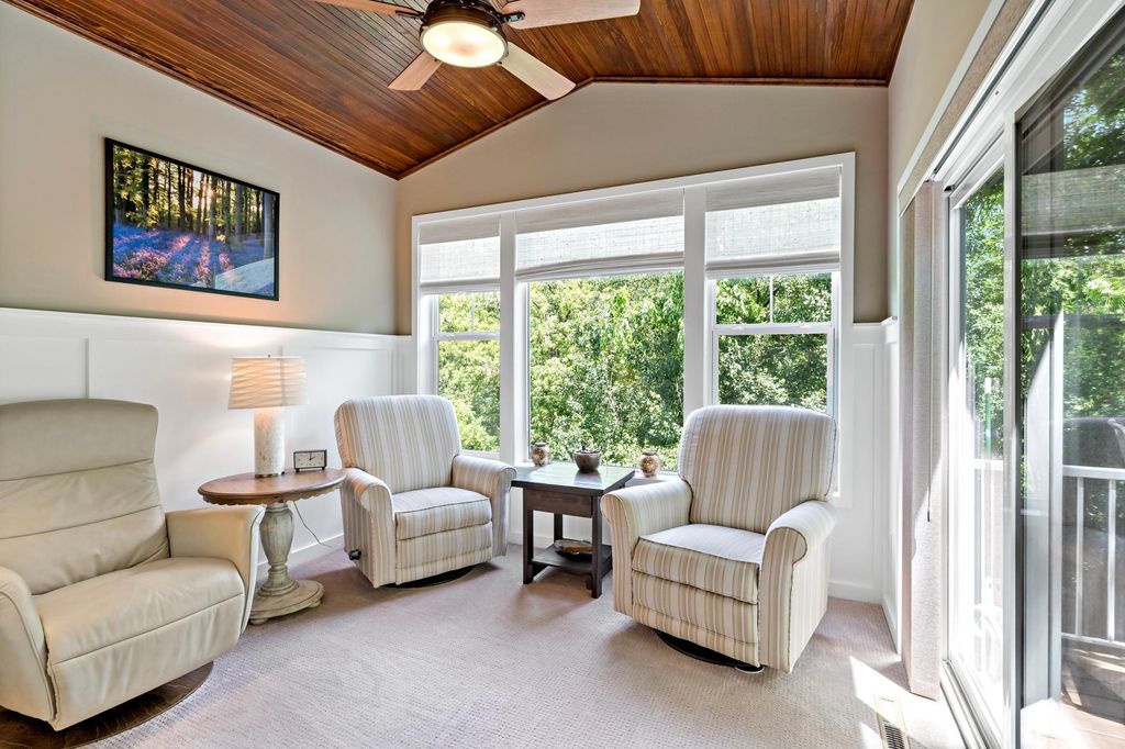 15305 Stonewood Court, Burnsville, MN 55306 — photo 4