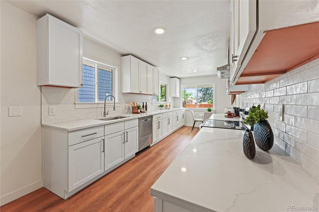 2739 W 39th Avenue, Denver, CO 80211