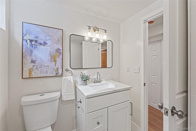 2739 W 39th Avenue, Denver, CO 80211