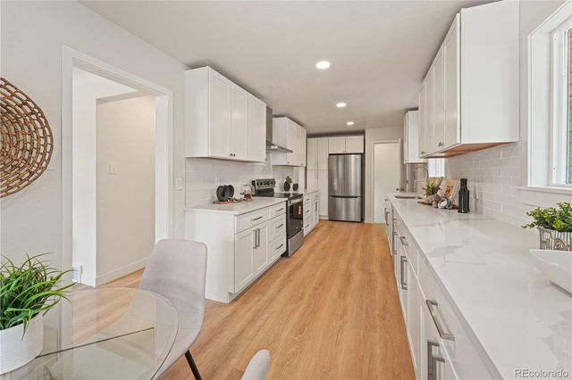 2739 W 39th Avenue, Denver, CO 80211