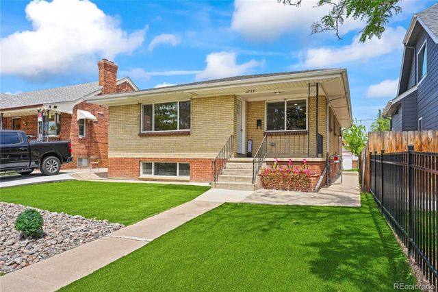 2739 W 39th Avenue, Denver, CO 80211
