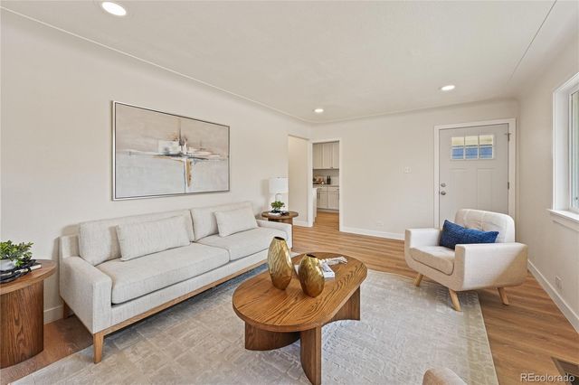 2739 W 39th Avenue, Denver, CO 80211