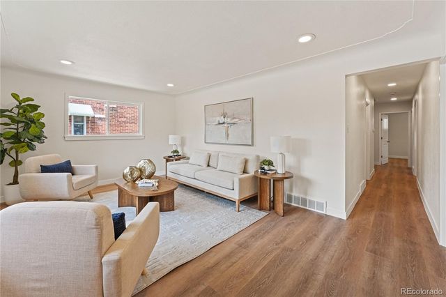2739 W 39th Avenue, Denver, CO 80211