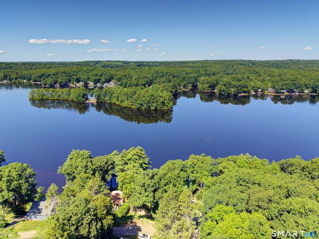 16 Breaults Lane, Thompson, CT 06277
