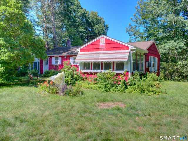 16 Breaults Lane, Thompson, CT 06277